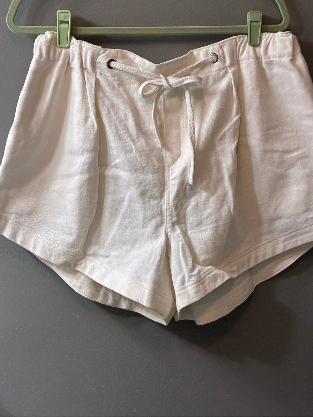 FREE PEOPLE 100% Cotton High Rise White Shorts. Side Pockets and Drawstring. NWT - Picture 13 of 13
